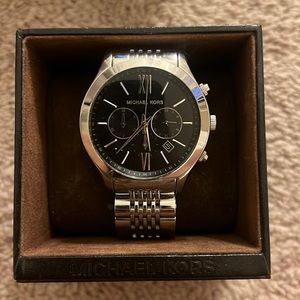 MICHAEL KORS
Lexington Chronograph Black Dial Men's Watch
MK8602